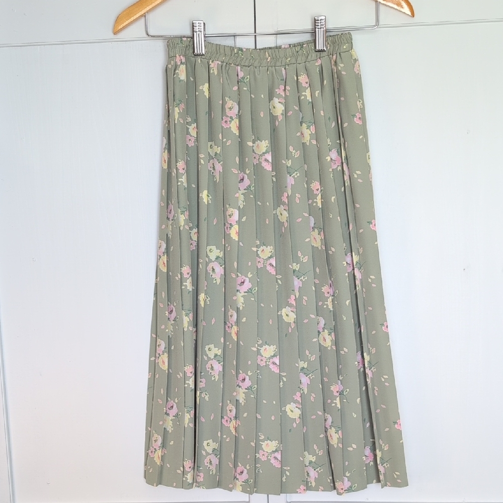 Cottagecore Vintage Leslie Fay Floral A-Line Pleated Skirt Size 10 (Very Petite)